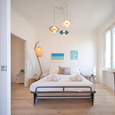 公寓 Medusa - Lungomare 菲纳莱利古雷